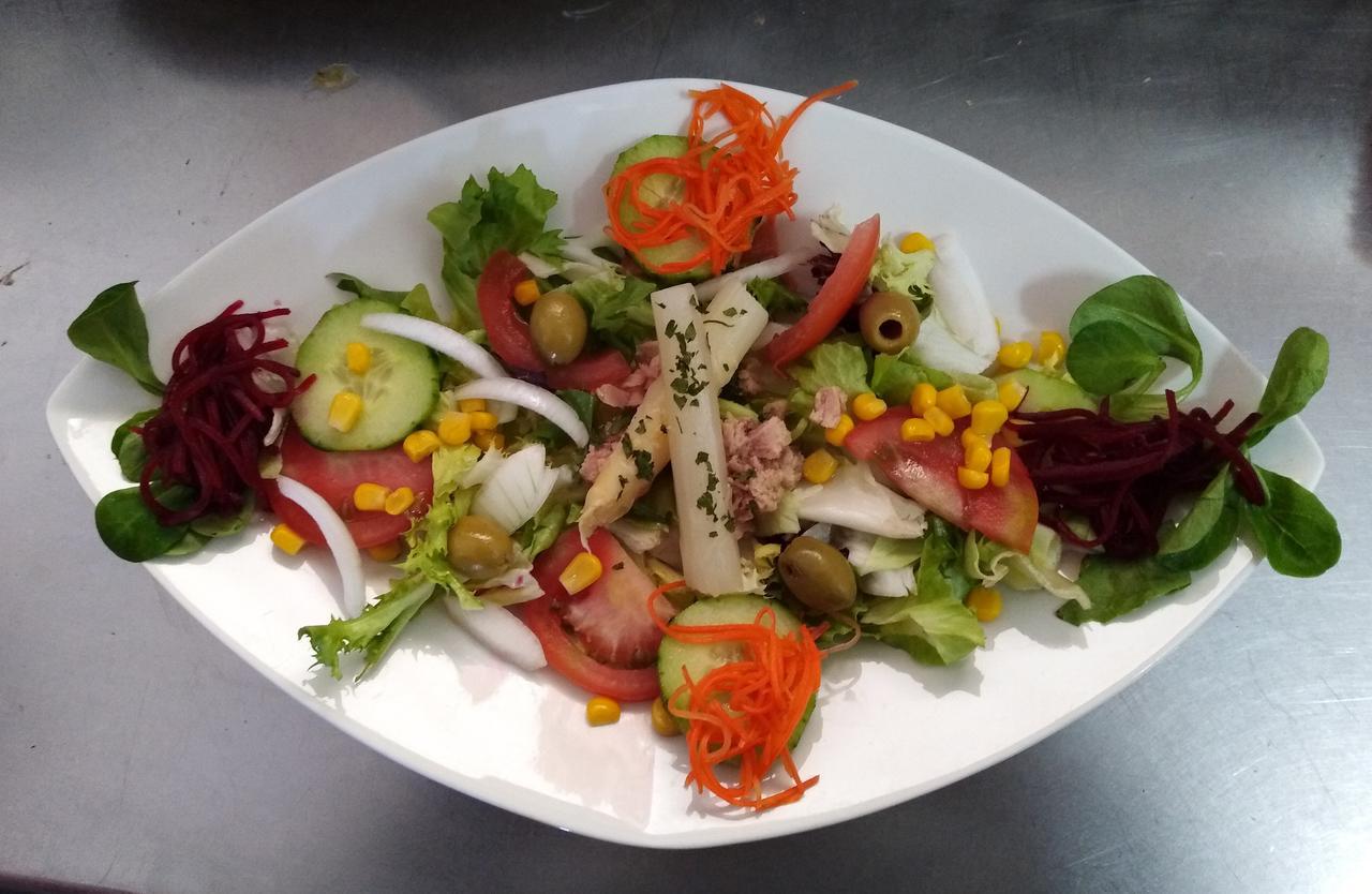 בניסה Hotel Baladrar מראה חיצוני תמונה